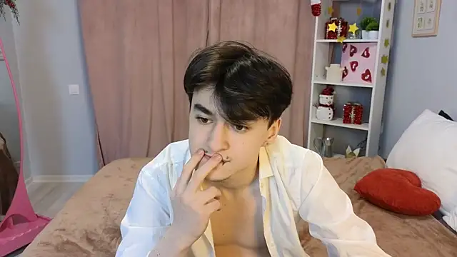 kevinhunter  online show from December 18, 6:59 pm