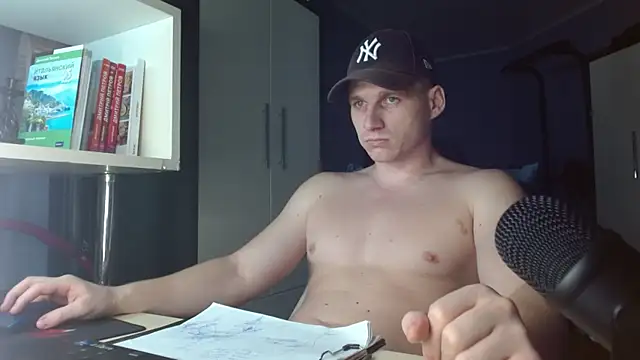 Poliglotjoe1 online show from November 28, 6:43 pm