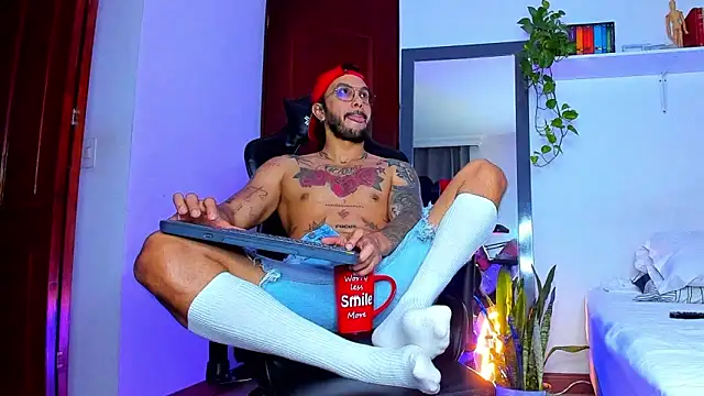 JotaCeliz online show from February 26, 11:11 am