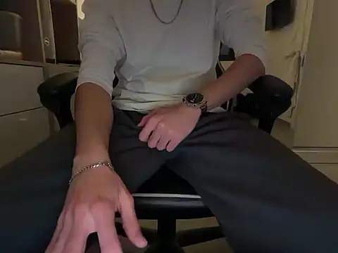 olive yh online show from December 18, 3:08 pm