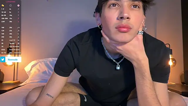 noxnude online show from February 13, 11:43 pm