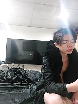 twtung tung online show from December 16, 8:05 pm