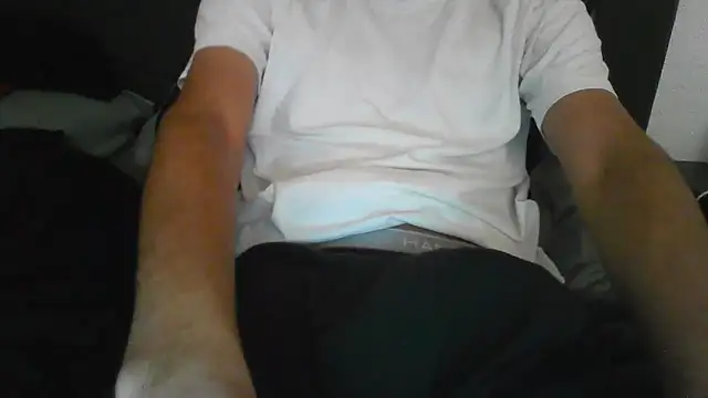 latinman7944 online show from March 20, 8:29 am