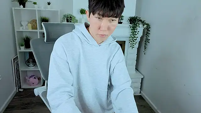 YugoAsian online show from January 11, 12:53 pm