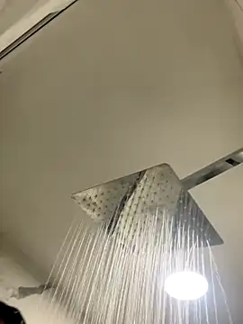 vicbig33 online show from November 29, 1:51 am