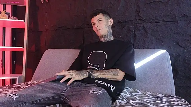 Paulo 527 online show from February 14, 8:59 pm