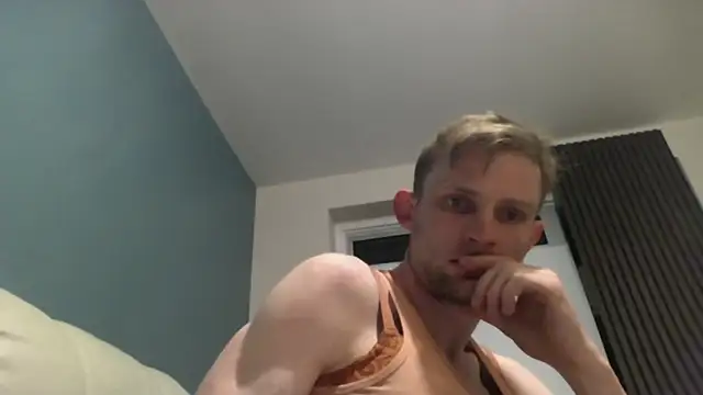 Mrslingerie online show from April 12, 11:38 pm