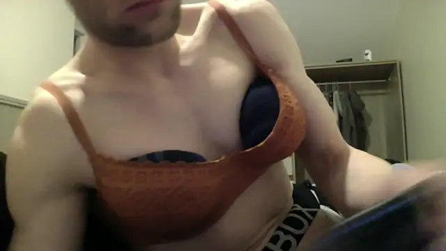 Mrslingerie online show from April 14, 11:48 pm