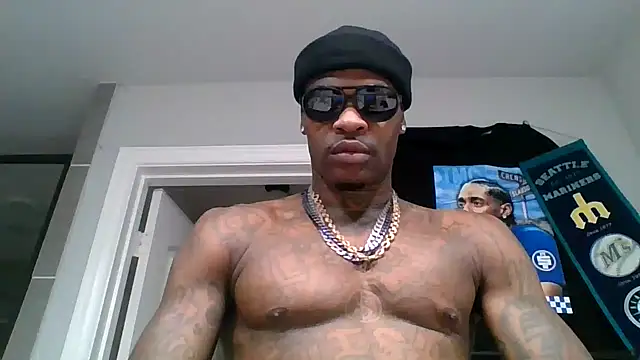 YOUNGmj6023 online show from December 2, 9:12 am