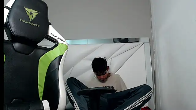 Lil babyyy  online show from December 20, 3:35 am