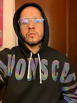 MasterVedetto online show from December 1, 7:33 am