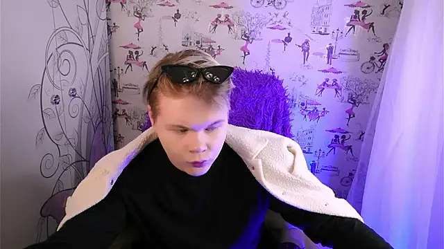 Brian Mils online show from February 8, 11:27 am