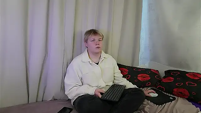 Brian Mils online show from February 24, 11:33 am