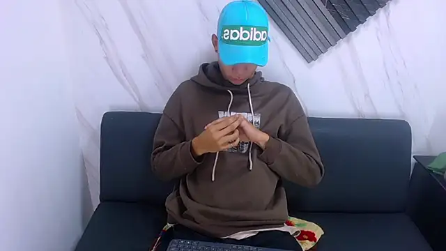 Axel Marcu online show from December 15, 12:46 pm