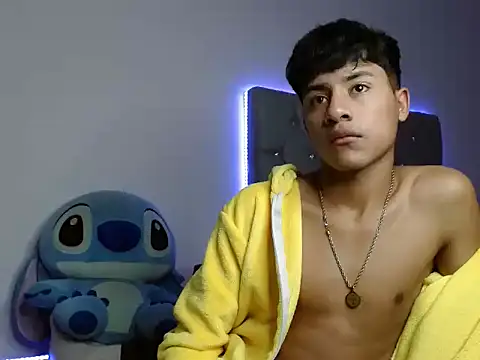 Sebas Ross04 online show from December 15, 6:43 am