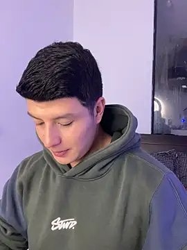 Goldenknight33 online show from March 30, 12:39 pm