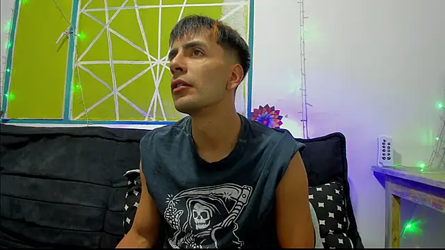 Lord Apolo online show from February 17, 7:57 pm