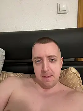 BezzBoiixh online show from February 13, 5:44 pm