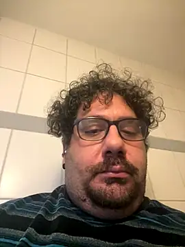 P0rco89 online show from December 15, 7:05 am