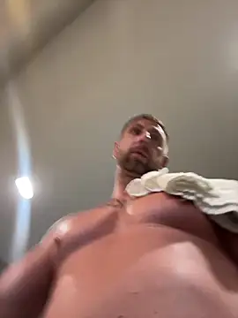 ToneTone2222 online show from June 4, 2:50 am