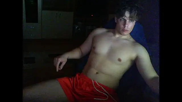 GymGuy0505 online show from January 8, 11:32 pm