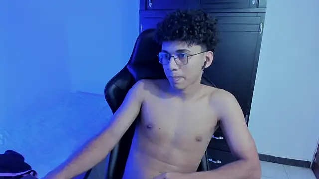 LukeMarshall online show from December 14, 7:26 am