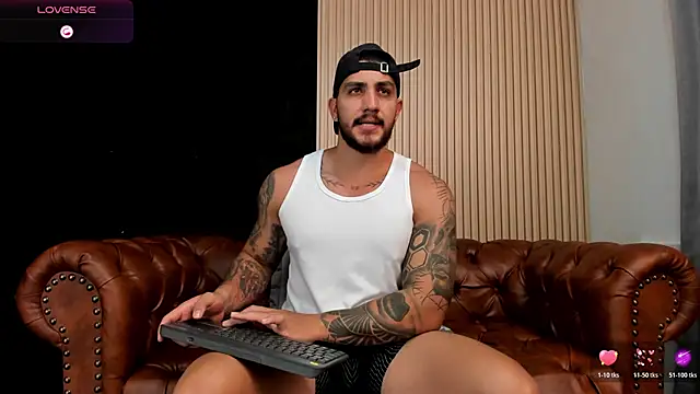 KyleNorth  online show from March 31, 5:03 pm