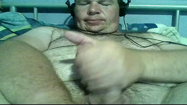 mrhardcock12 online show from July 3, 8:13 pm
