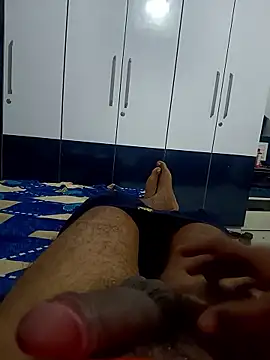 shurti51278 online show from February 5, 6:48 pm