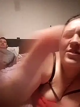 pschlueter07 online show from December 18, 12:28 am