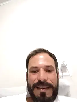 Dionaatanm online show from December 18, 2:07 am