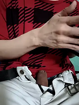 javi1017 online show from April 6, 7:25 pm