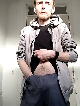 CrookedBunk3527 online show from April 5, 5:20 pm