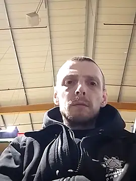 CrookedBunk3527 online show from February 26, 6:59 am