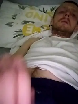 CrookedBunk3527 online show from January 7, 9:42 pm