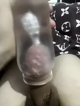 MSleepyyyy online show from February 28, 5:45 pm