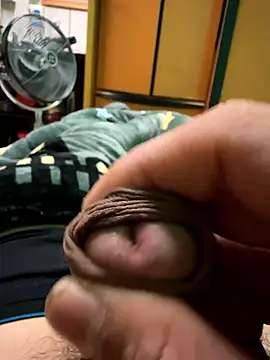 Snapshot of zzzzx989 chatting on January 8, 10:53 am zzzzx989 online show from January 8, 10:53 am