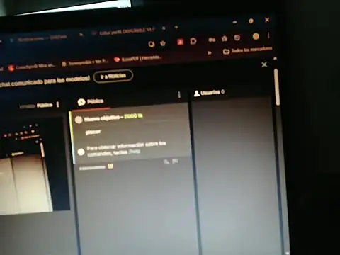 derekcaicedo  online show from December 16, 12:28 am