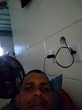 marreta240675 online show from March 5, 10:33 am