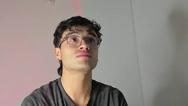 charlie dicker online show from February 3, 1:36 am