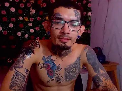 Boy tatto77 online show from May 23, 2:11 pm