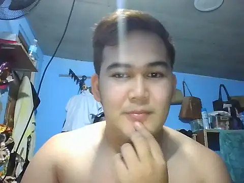 hotYOUNGASIAN online show from June 26, 1:24 pm