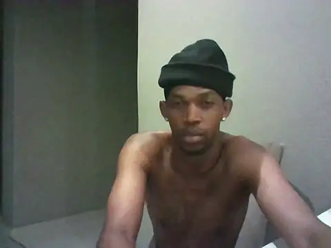 thomasmichael36  online show from March 27, 9:16 pm