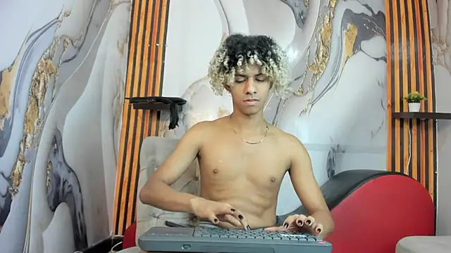 Victor LatinBoy online show from January 19, 12:51 pm