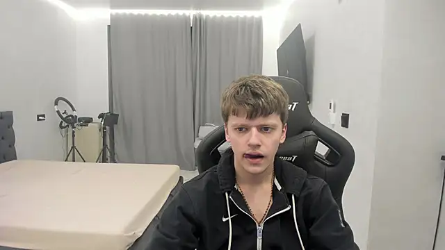 bonekoambalabu online show from February 19, 4:14 pm