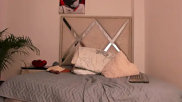 Liam saint online show from March 12, 3:53 pm