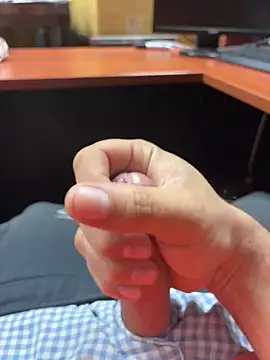 mast3r305 online show from March 17, 10:40 am