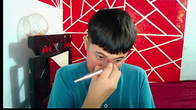 DIDIER 777 online show from February 17, 9:25 pm