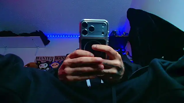 Anhony Muscle online show from July 15, 7:20 pm