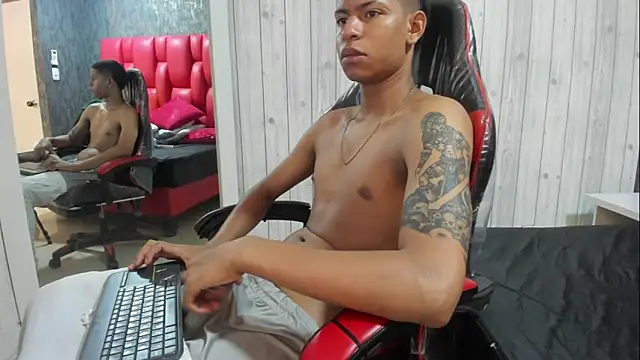  erick j online show from March 20, 9:07 pm